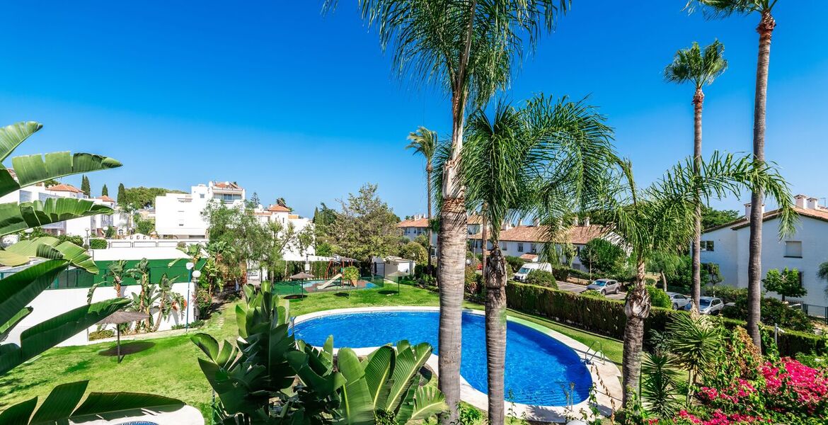 Casa adosada en alquiler en Nagueles Marbella