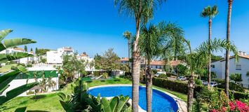 Casa adosada en alquiler en Nagueles Marbella