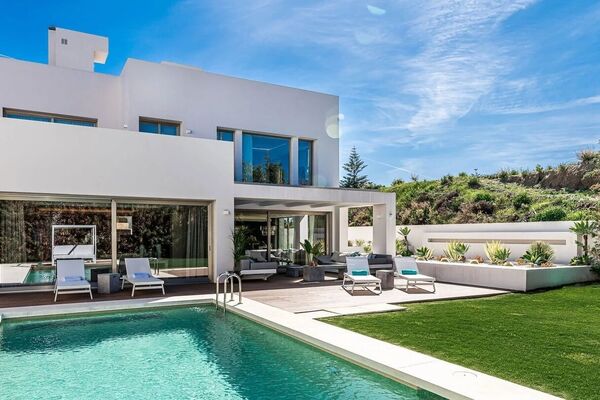 Luxury Villa on Marbella's Golden Mile with Private Pool